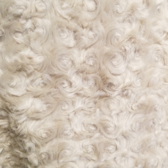 Cream fur vest - Picture 4 of 4